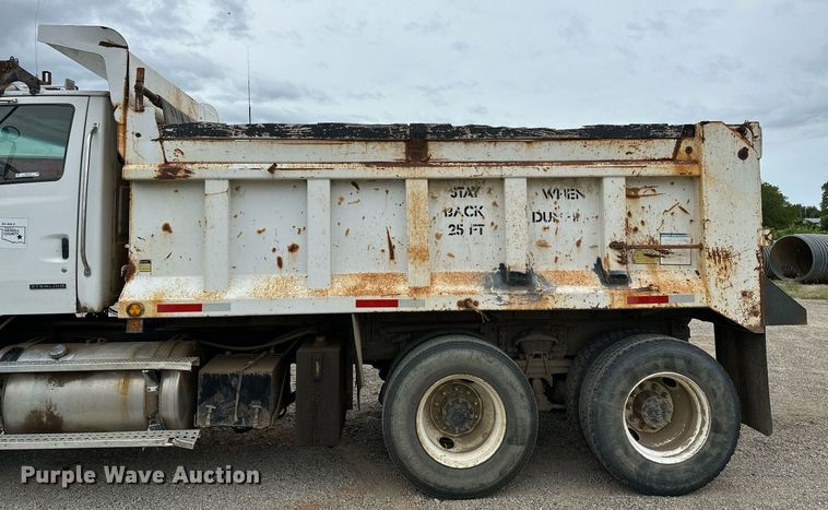 image for item OG9137 2006 Sterling L8500  dump truck