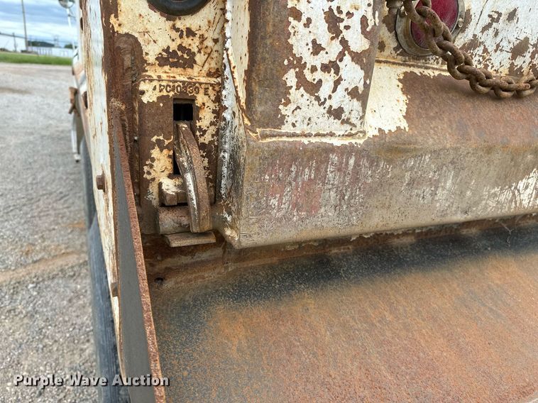 image for item OG9137 2006 Sterling L8500  dump truck