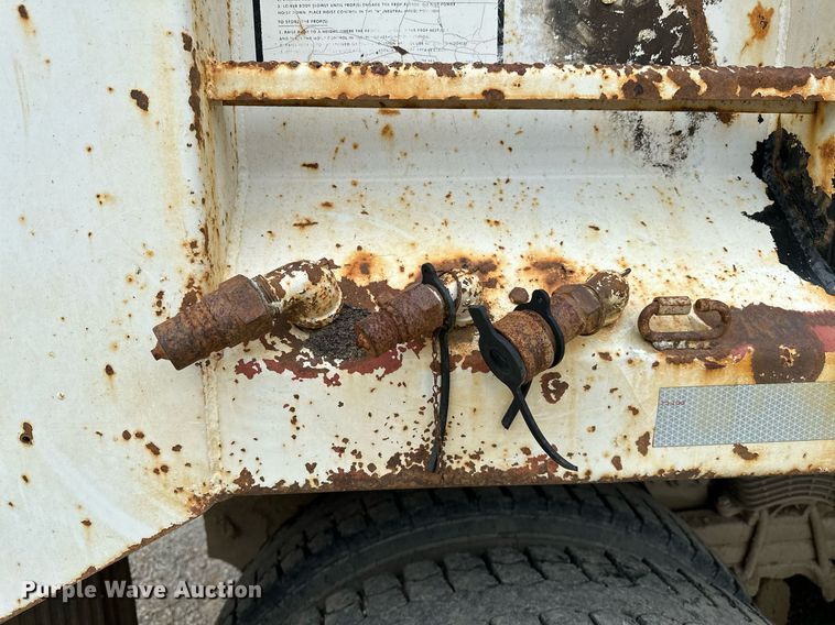 image for item OG9137 2006 Sterling L8500  dump truck