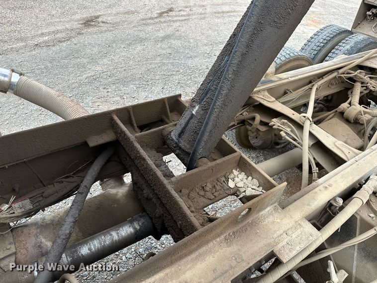 image for item OG9137 2006 Sterling L8500  dump truck