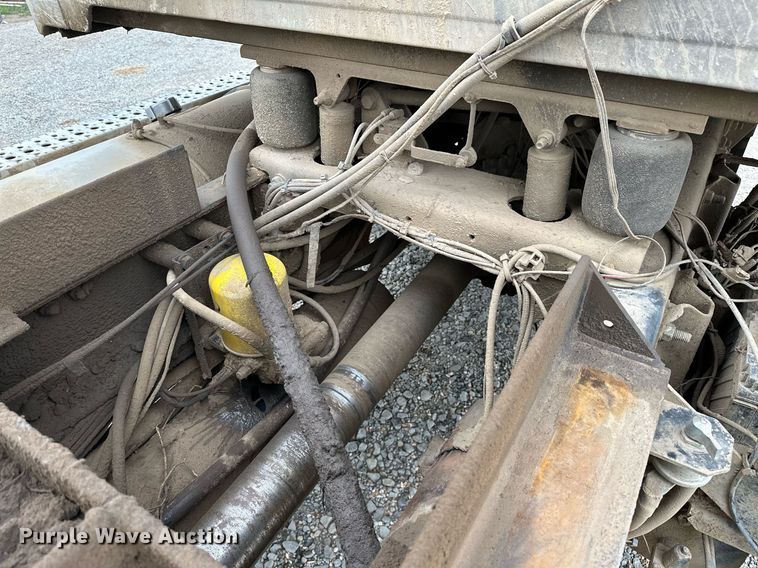 image for item OG9137 2006 Sterling L8500  dump truck