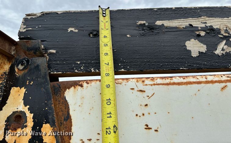 image for item OG9137 2006 Sterling L8500  dump truck