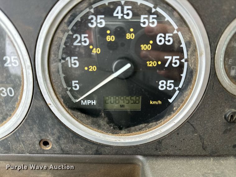 image for item OG9137 2006 Sterling L8500  dump truck