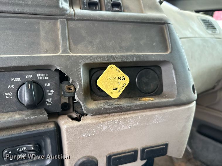 image for item OG9137 2006 Sterling L8500  dump truck