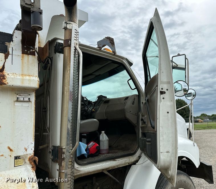 image for item OG9137 2006 Sterling L8500  dump truck