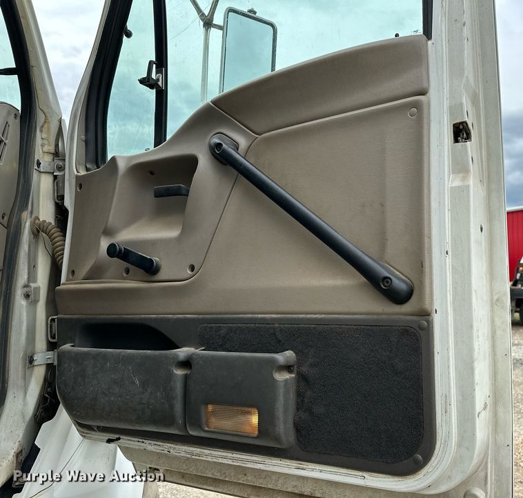 image for item OG9137 2006 Sterling L8500  dump truck