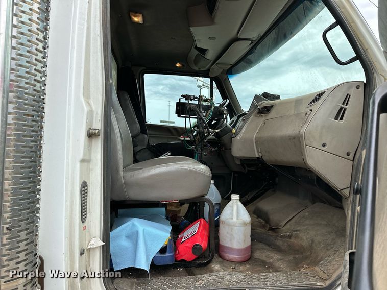 image for item OG9137 2006 Sterling L8500  dump truck