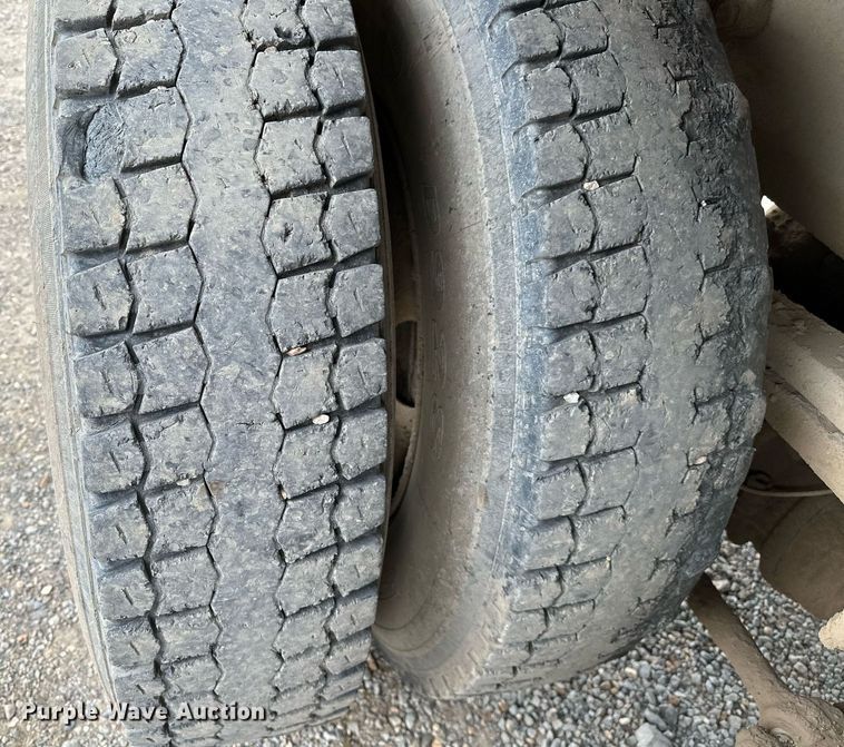 image for item OG9137 2006 Sterling L8500  dump truck