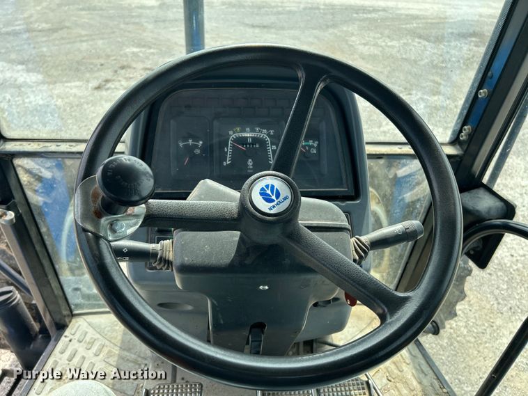 image for item OK9727 2001 New Holland TS110  MFWD tractor