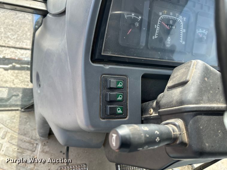 image for item OK9727 2001 New Holland TS110  MFWD tractor