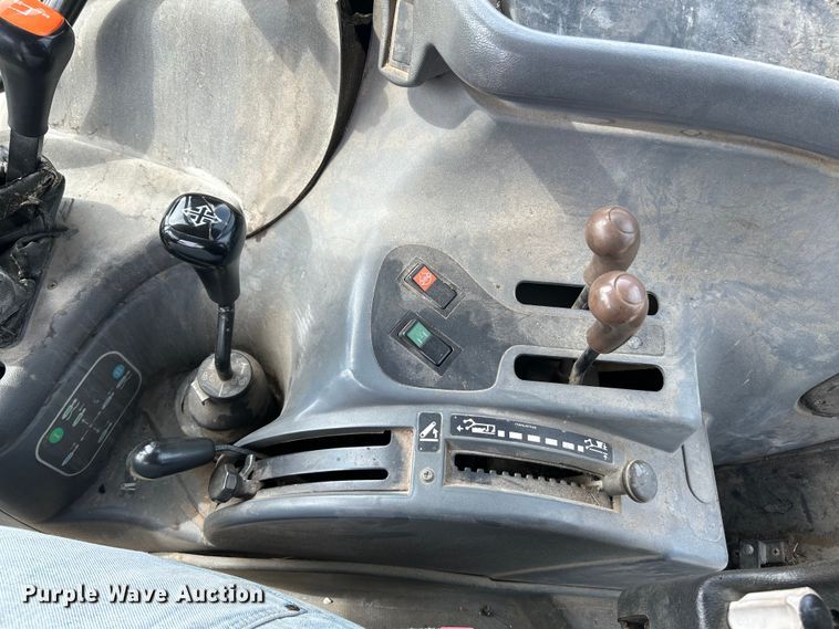 image for item OK9727 2001 New Holland TS110  MFWD tractor