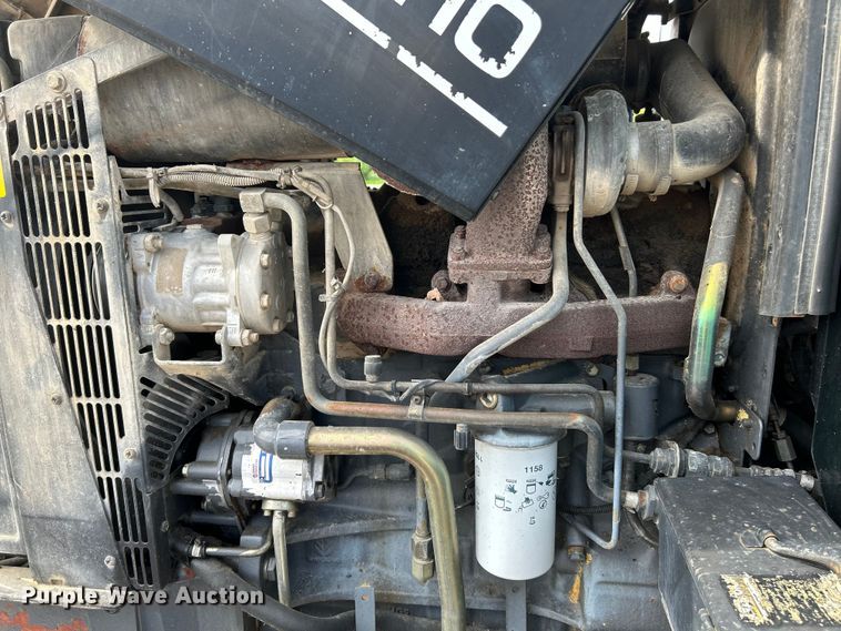 image for item OK9727 2001 New Holland TS110  MFWD tractor