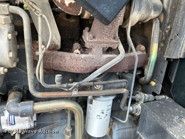 image for item OK9727 2001 New Holland TS110  MFWD tractor