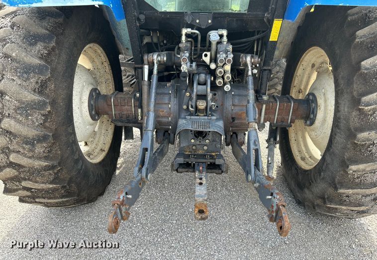 image for item OK9727 2001 New Holland TS110  MFWD tractor