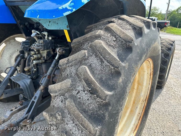 image for item OK9727 2001 New Holland TS110  MFWD tractor