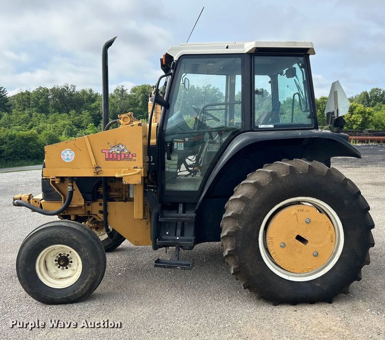 image for item OK9728 New Holland TS100  tractor