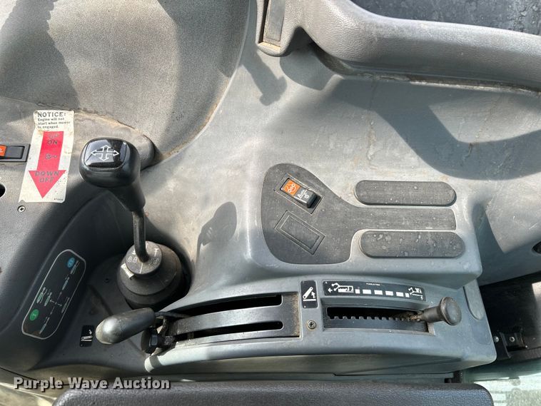 image for item OK9728 New Holland TS100  tractor