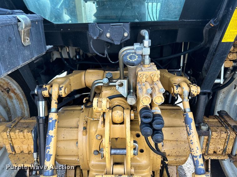 image for item OK9728 New Holland TS100  tractor