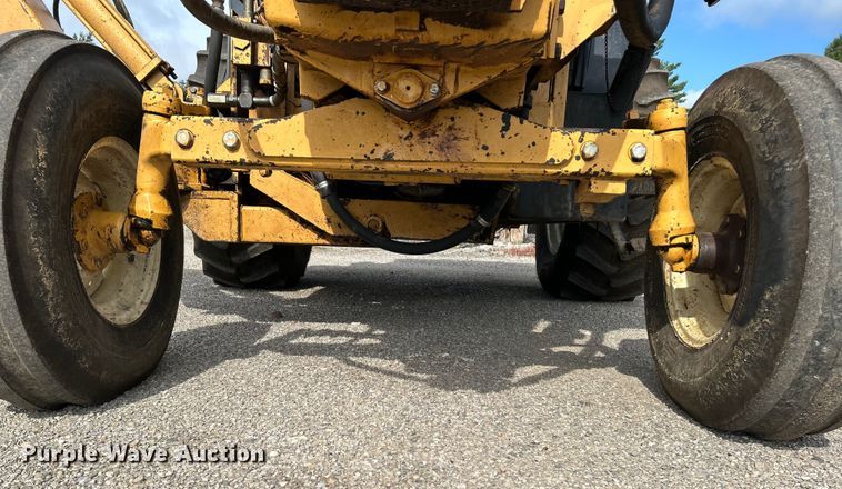 image for item OK9728 New Holland TS100  tractor