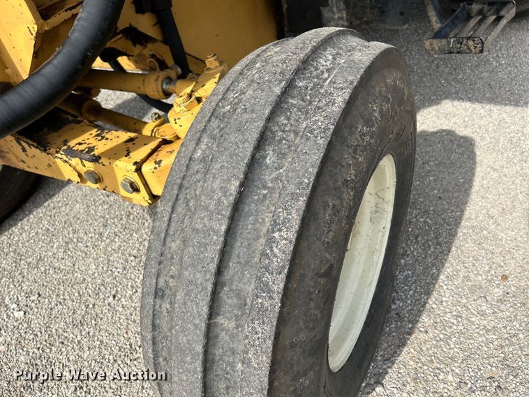 image for item OK9728 New Holland TS100  tractor