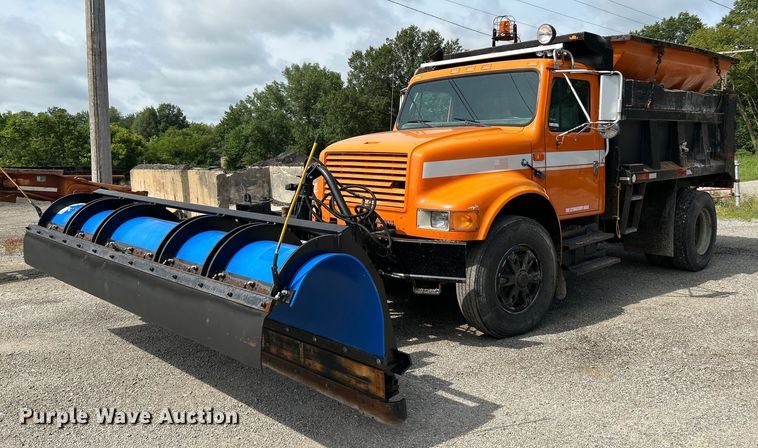 image for item OK9729 1991 International 4900  dump truck