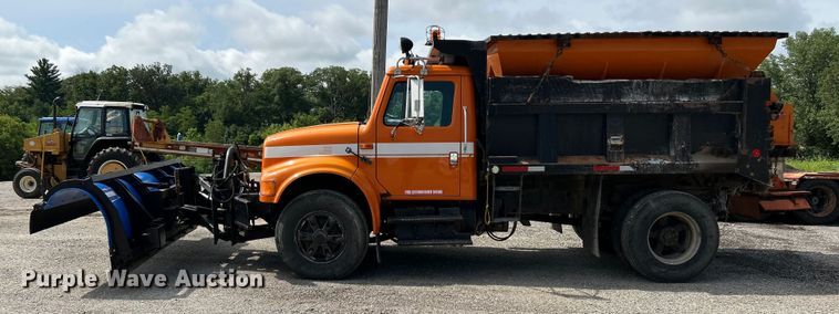 image for item OK9729 1991 International 4900  dump truck