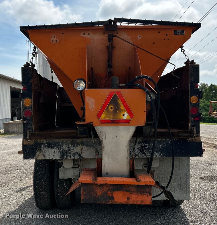 image for item OK9729 1991 International 4900  dump truck
