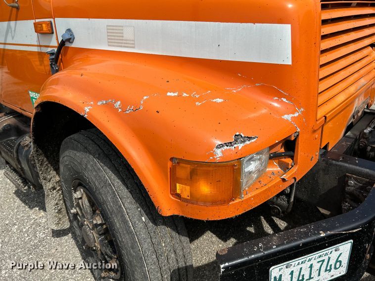 image for item OK9729 1991 International 4900  dump truck