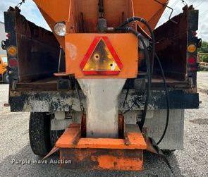 image for item OK9729 1991 International 4900  dump truck