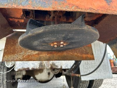 image for item OK9729 1991 International 4900  dump truck