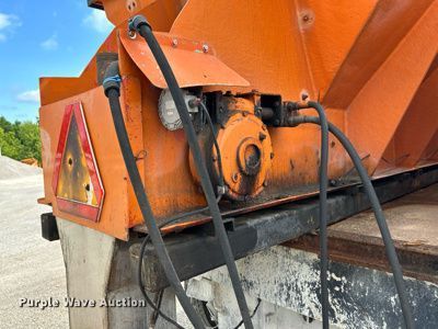 image for item OK9729 1991 International 4900  dump truck