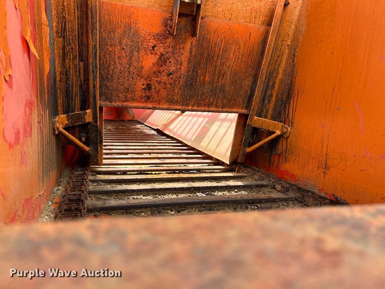 image for item OK9729 1991 International 4900  dump truck