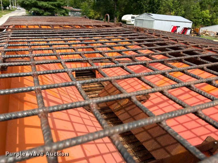 image for item OK9729 1991 International 4900  dump truck