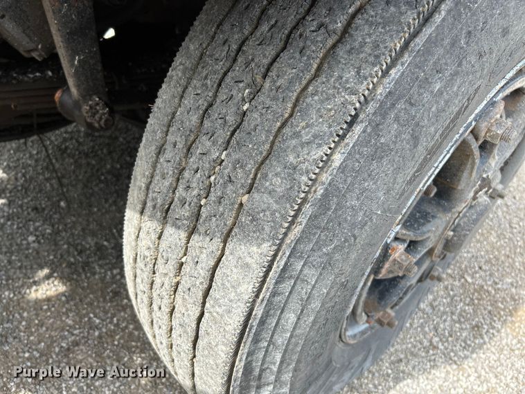 image for item OK9729 1991 International 4900  dump truck