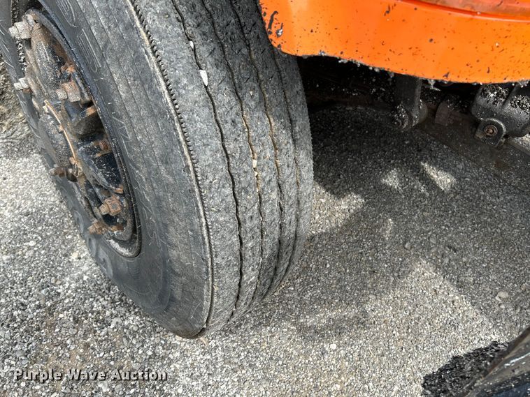 image for item OK9729 1991 International 4900  dump truck