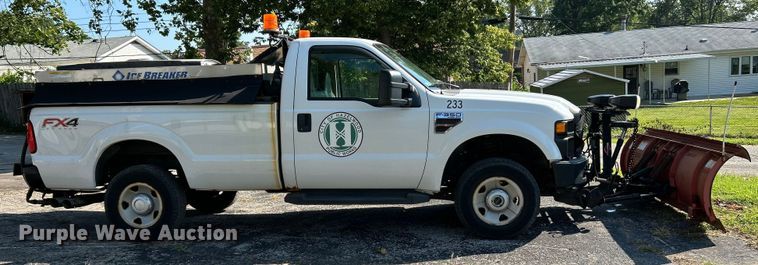 image for item OK9747 2008 Ford F350 Super Duty XL  pickup truck