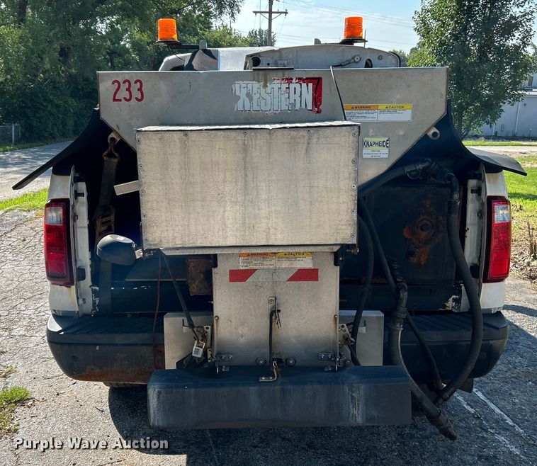 image for item OK9747 2008 Ford F350 Super Duty XL  pickup truck