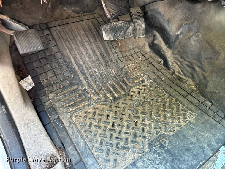 image for item OK9747 2008 Ford F350 Super Duty XL  pickup truck