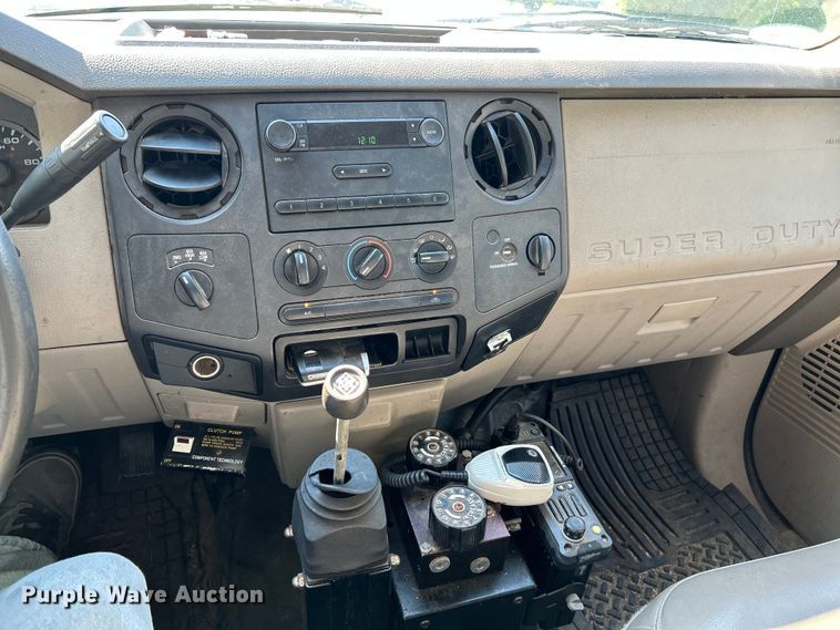 image for item OK9747 2008 Ford F350 Super Duty XL  pickup truck