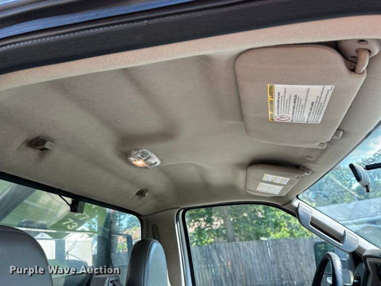 image for item OK9747 2008 Ford F350 Super Duty XL  pickup truck