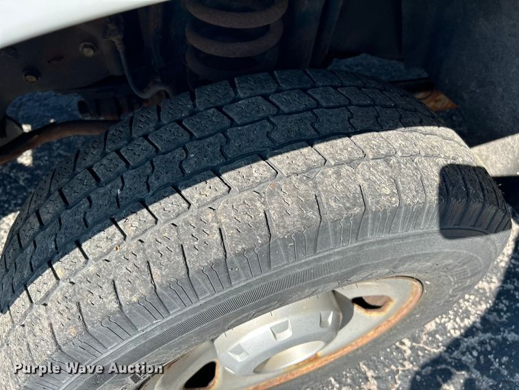 image for item OK9747 2008 Ford F350 Super Duty XL  pickup truck