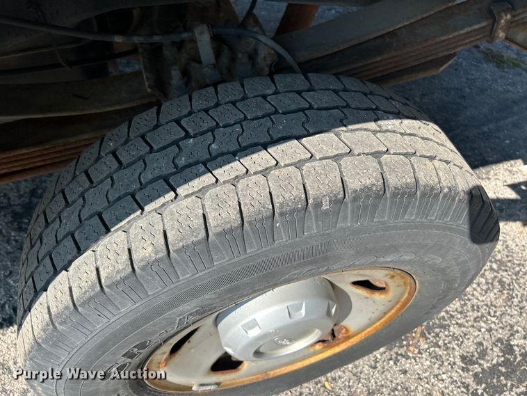 image for item OK9747 2008 Ford F350 Super Duty XL  pickup truck