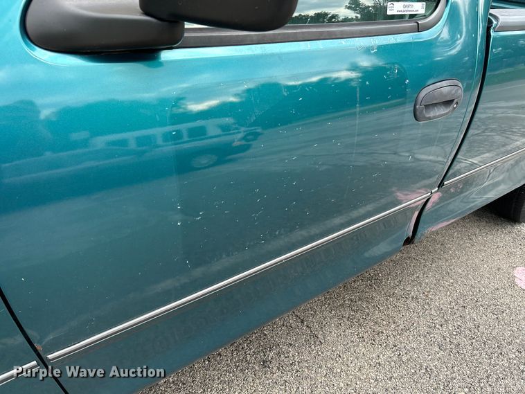 image for item OK9751 1998 Ford F150  pickup truck