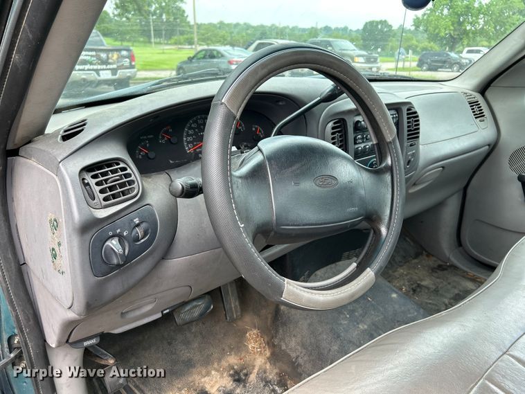 image for item OK9751 1998 Ford F150  pickup truck