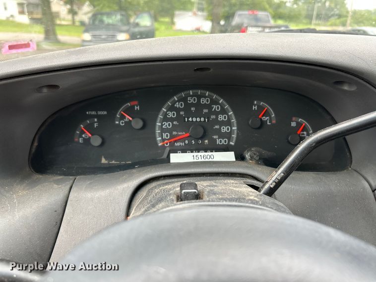 image for item OK9751 1998 Ford F150  pickup truck