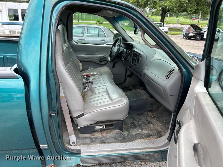 image for item OK9751 1998 Ford F150  pickup truck