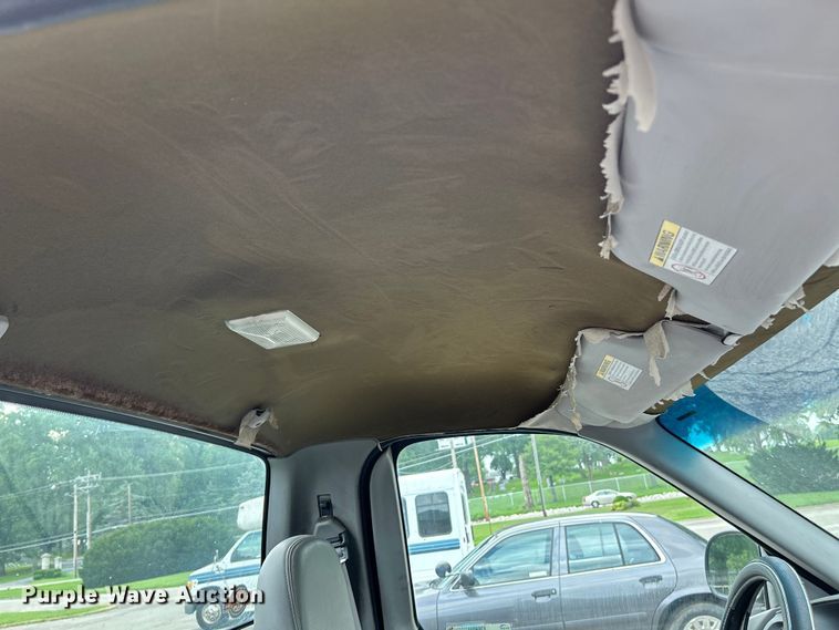 image for item OK9751 1998 Ford F150  pickup truck