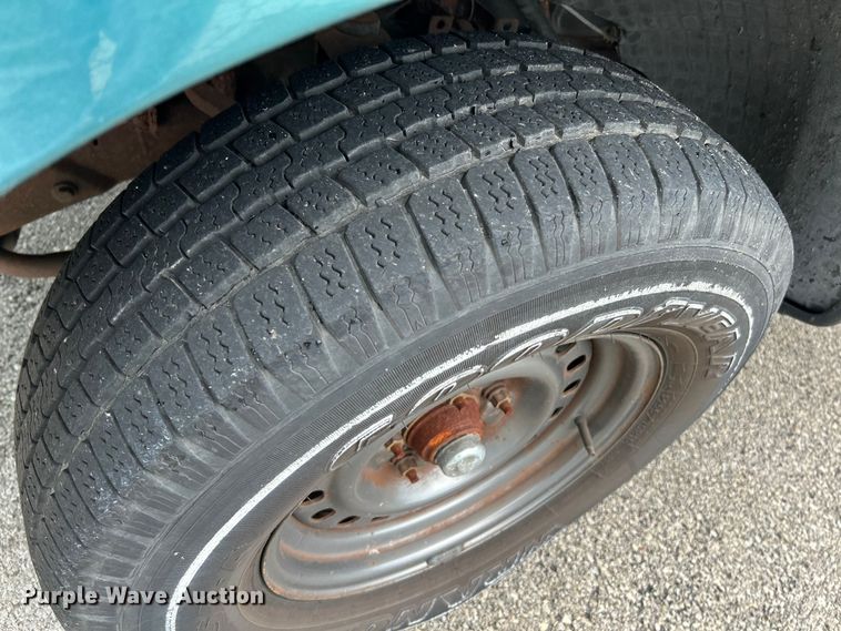 image for item OK9751 1998 Ford F150  pickup truck