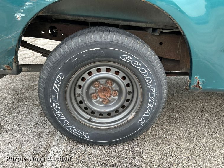 image for item OK9751 1998 Ford F150  pickup truck