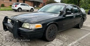 image for item OK9753 2010 Ford Crown Victoria Police Interceptor